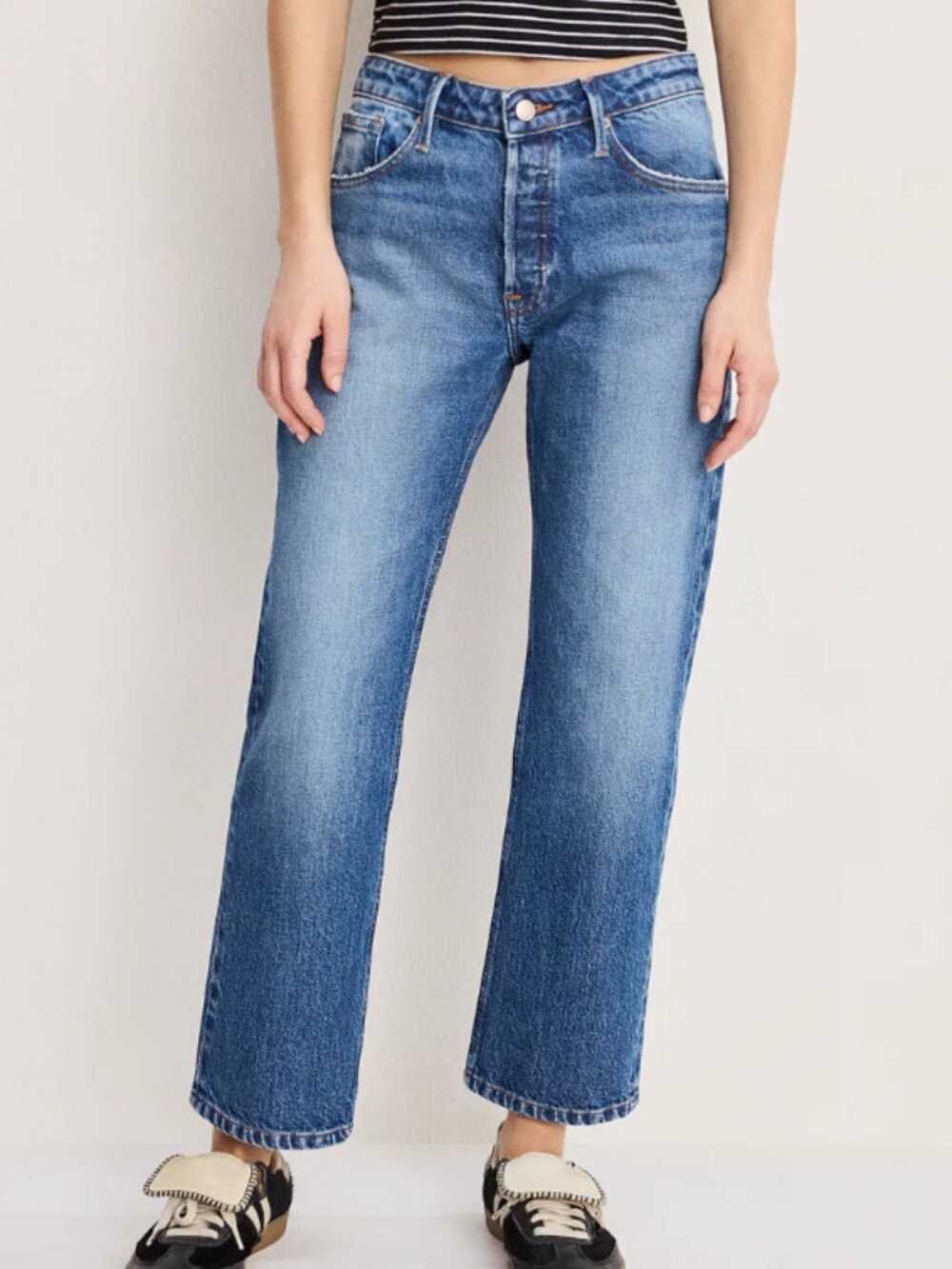 Good American Good Vintage Straight Jeans in Blue942